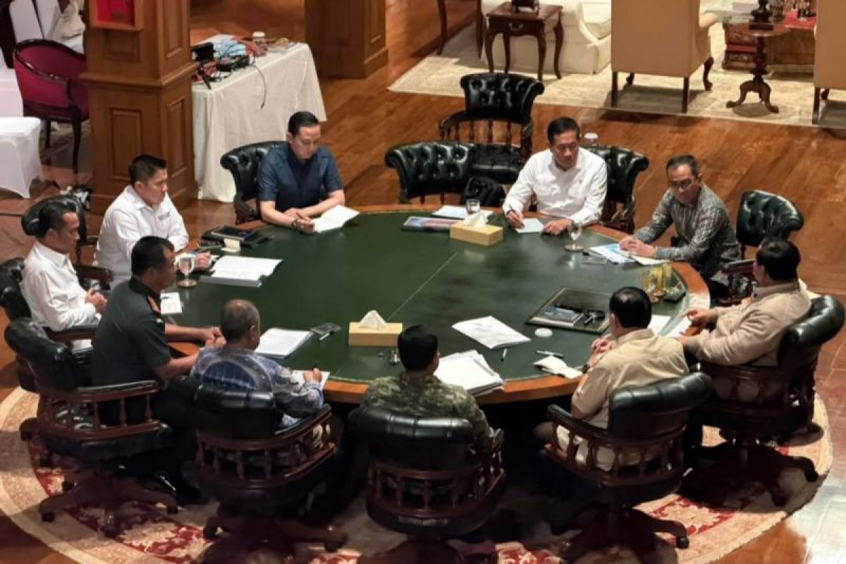 Prabowo ratas di Hambalang bahas kerja sama pendidikan RI-Inggris