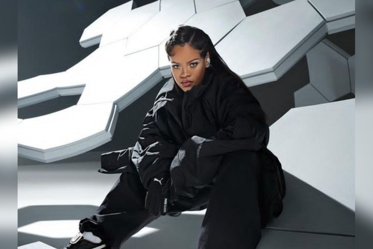 Rihanna beri sinyal garap musik baru setelah kembali ke studio