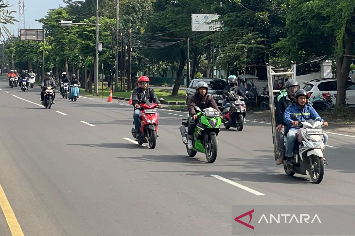 Arus lalu lintas di Pantura Cirebon mulai meningkat H-7 Lebaran
