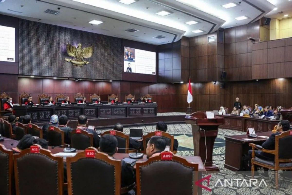 MK: Jabatan sipil diisi polisi perlu diatur jelas dalam Undang-Undang