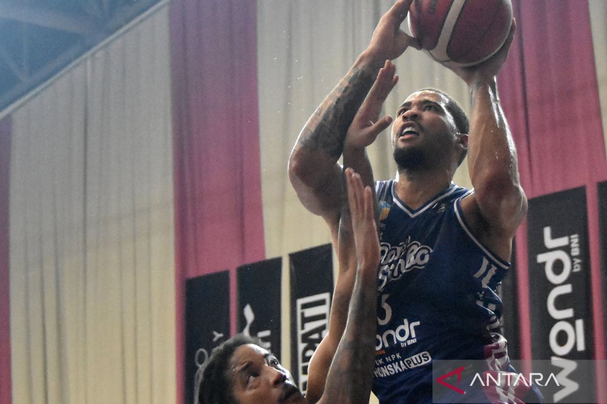 Pacific Caesar Surabaya lepas pemain asing Gregoryshon Derek Magee