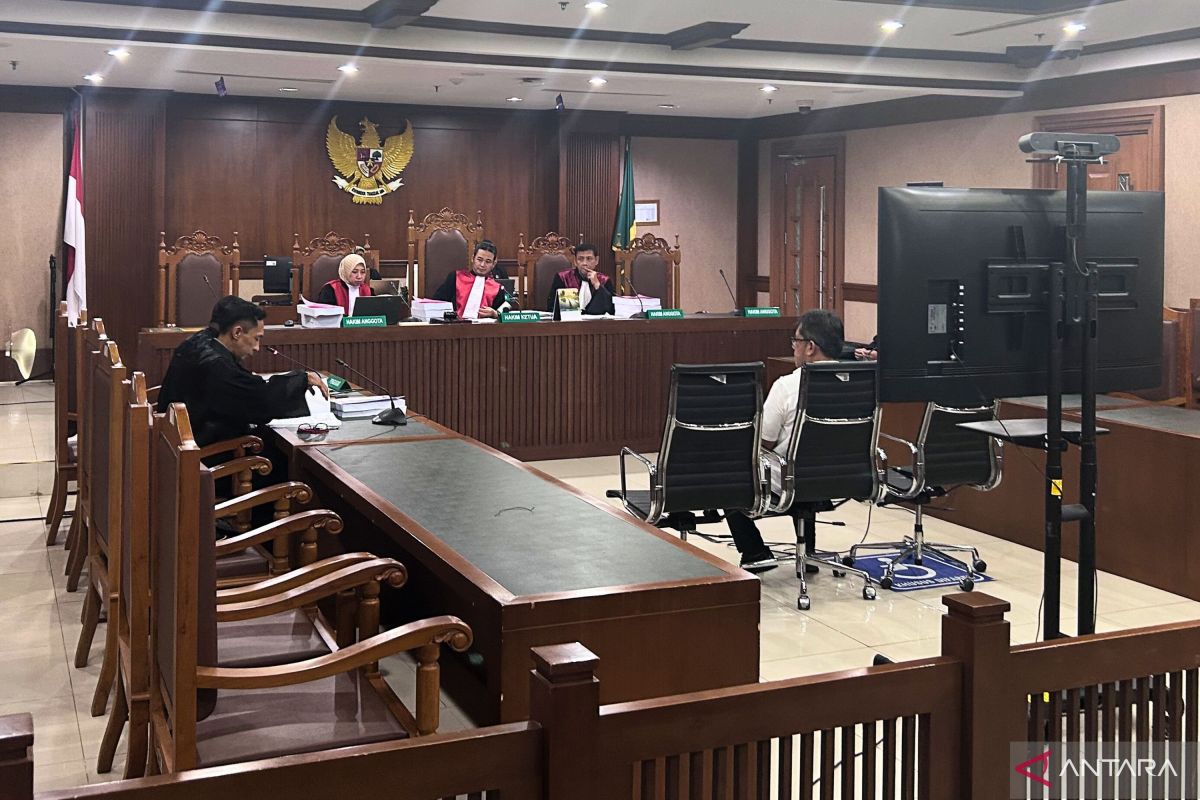 Eks Dirut Inhutani V dituntut 4 tahun 10 bulan penjara di kasus suap