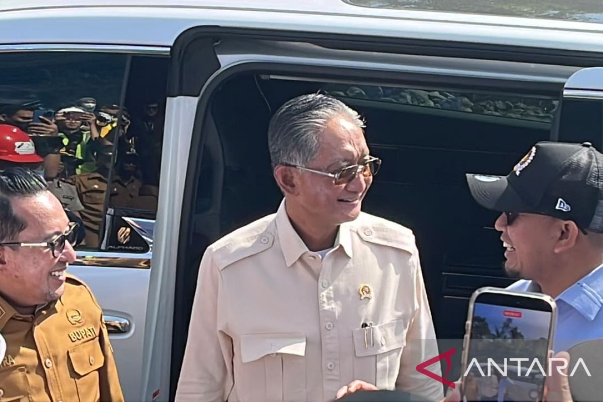 Menteri PU targetkan pembangunan Tol Sicincin-Bukittinggi Oktober 2026