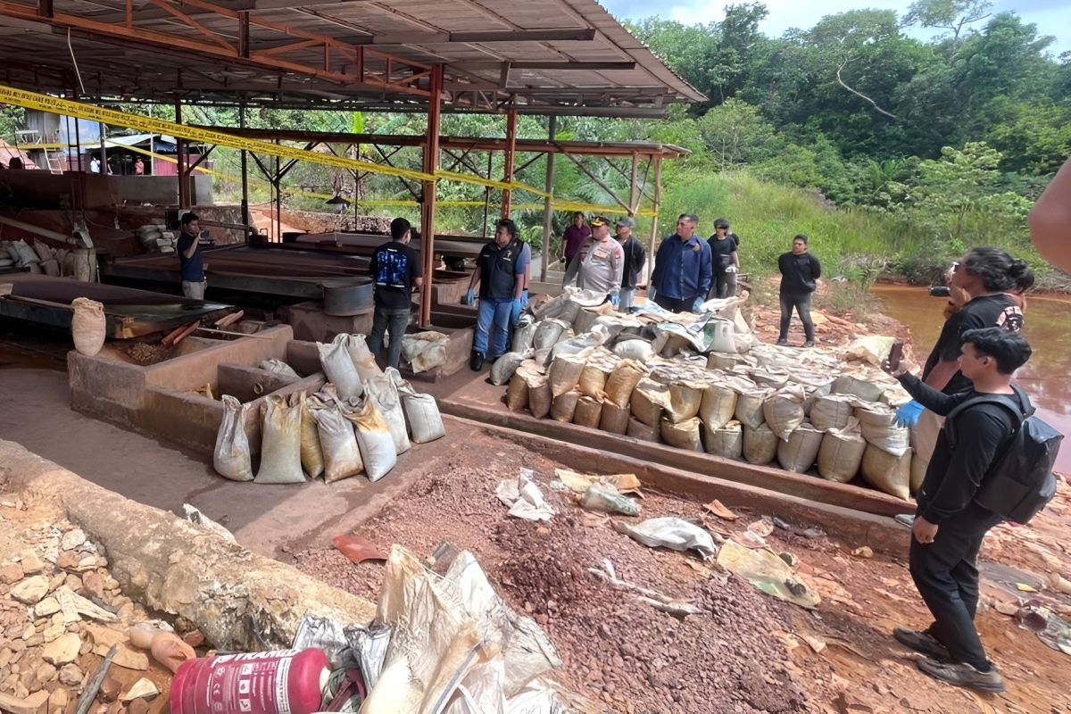 Polri tetapkan tujuh tersangka penyelundupan pasir timah ke Malaysia