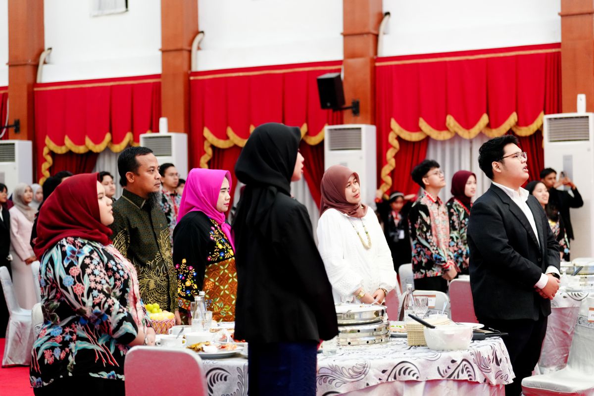 Gubernur sambut ratusan mahasiswa hukum se-Indonesia