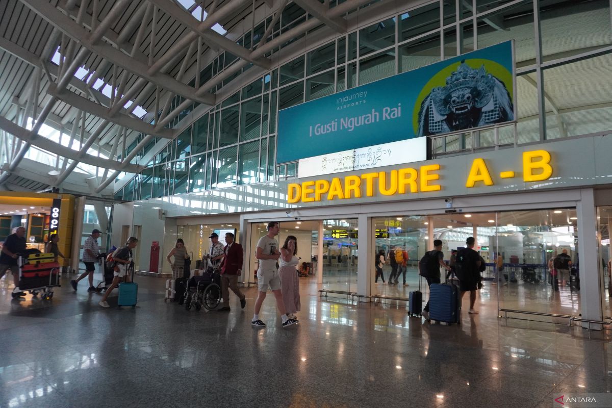 Bandara Bali laporkan 35 penerbangan batal dampak konflik di Timteng