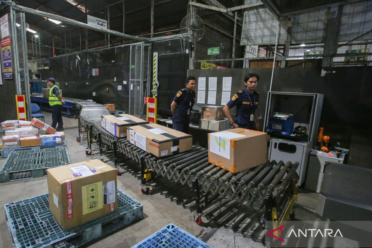 ALFI: Penutupan Selat Hormuz bisa picu kenaikan bea logistik global