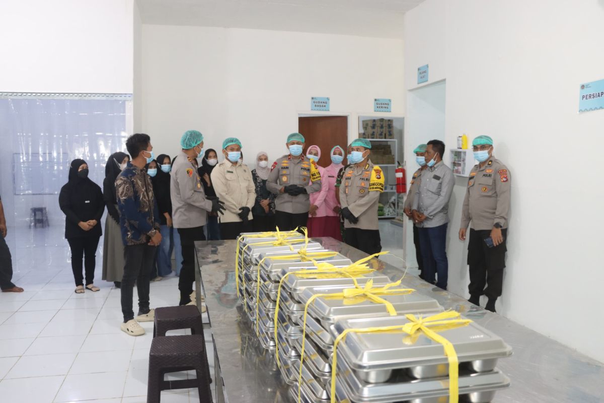 SPPG Polres Lombok Tengah mulai beroperasi