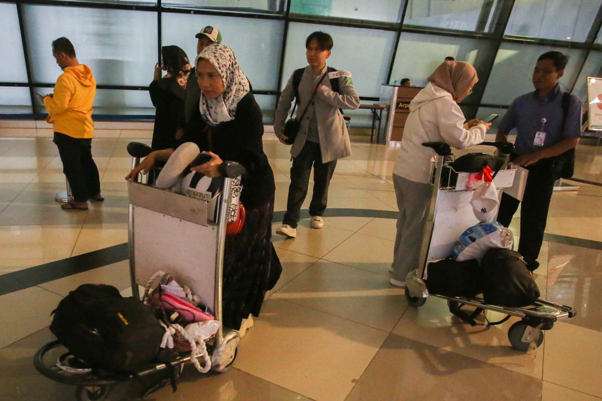 Kemlu RI siaga evakuasi WNI di Iran, beragam opsi rute telah disiapkan