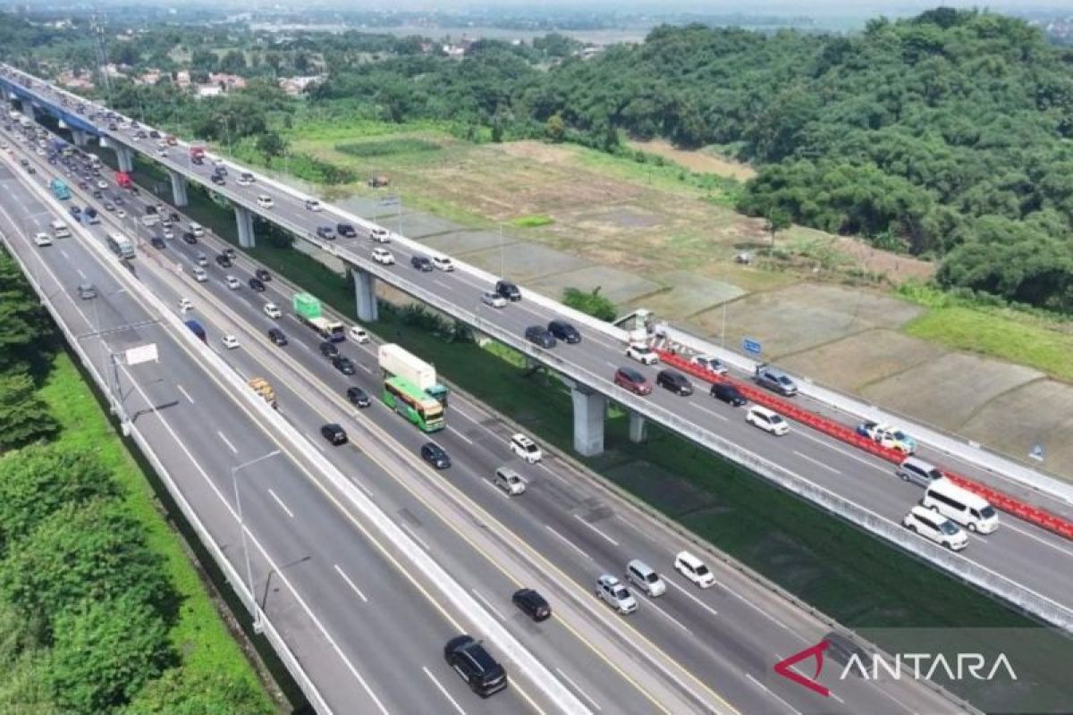H-4 Imlek, 41 ribu kendaraan tinggalkan Jakarta melalui Tol MBZ