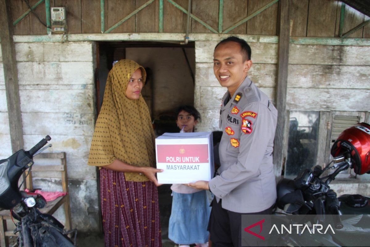 Mahasiswa STIK salurkan bantuan untuk korban banjir di Aceh Barat