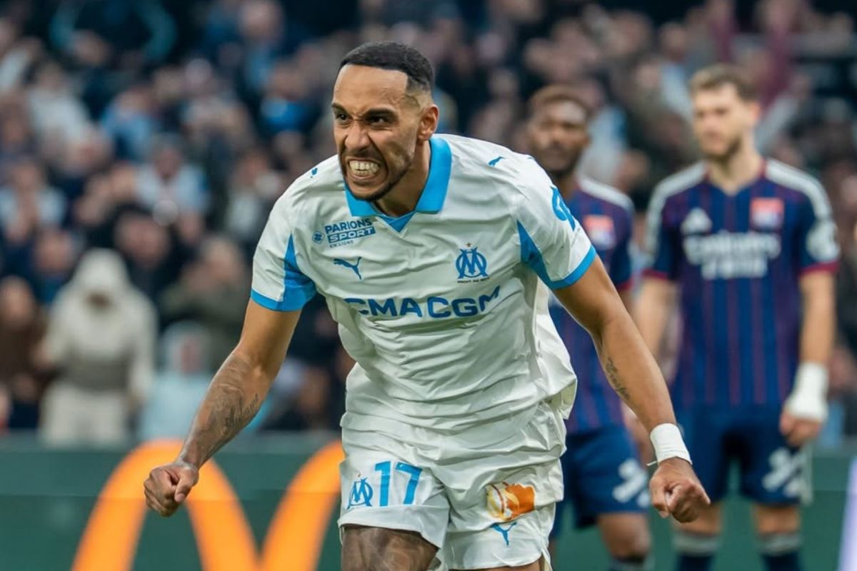 Pierre-Emerick Aubameyang antar Marseille taklukkan Lyon
