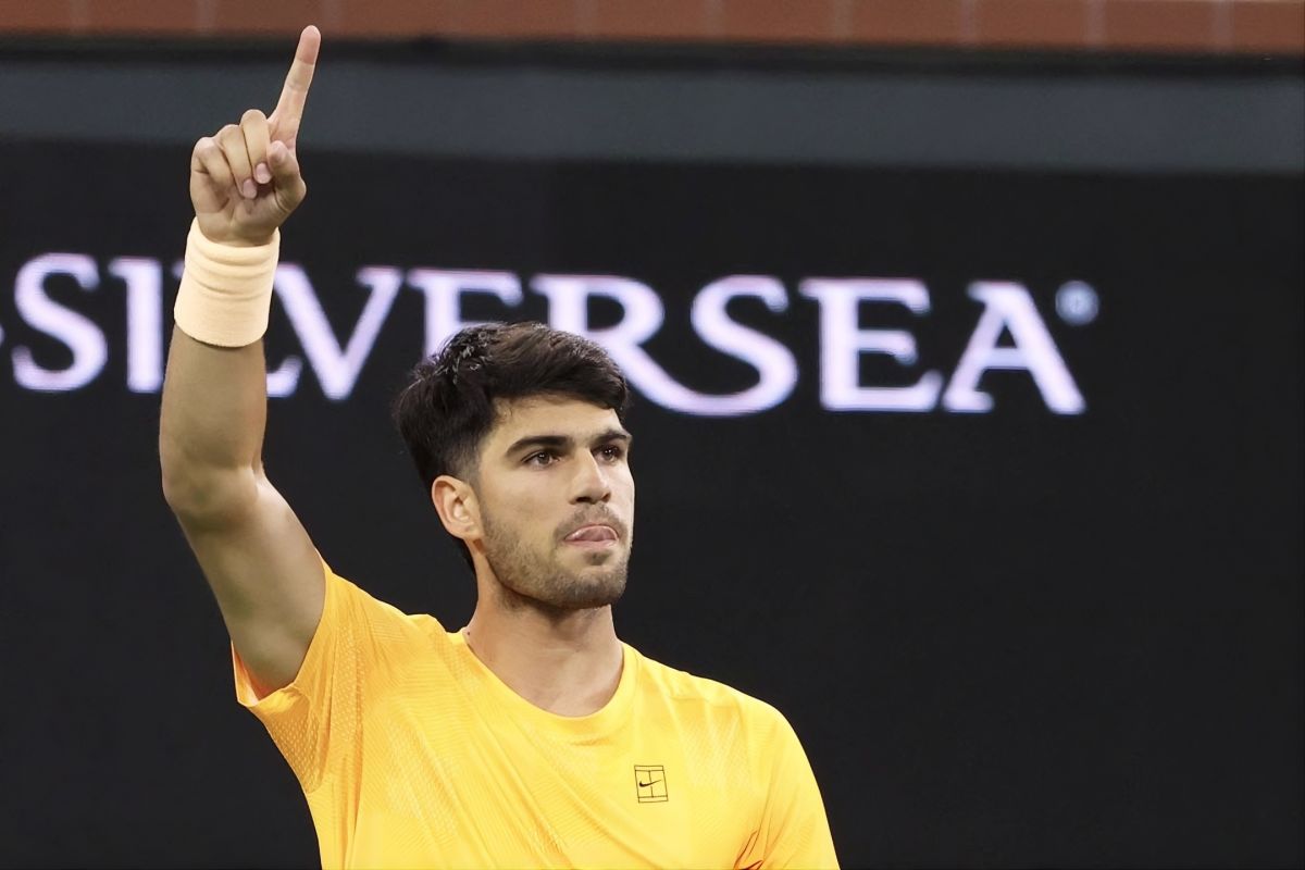 Alcaraz lolos dari tekanan untuk catatan sempurna di Indian Wells