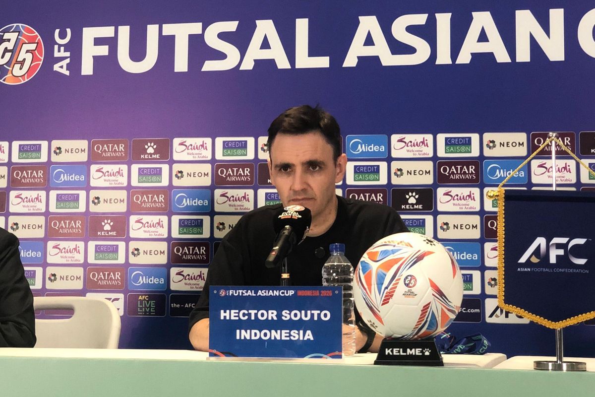 Hector Souto menolak disebut sebagai sang pencetak sejarah