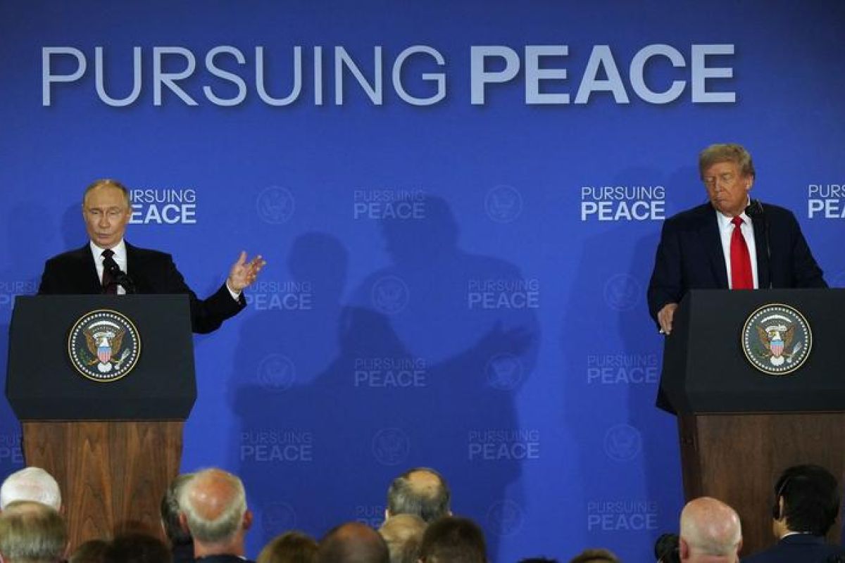 Laporan sebut Trump tolak usulan Putin pindahkan uranium Iran ke Rusia