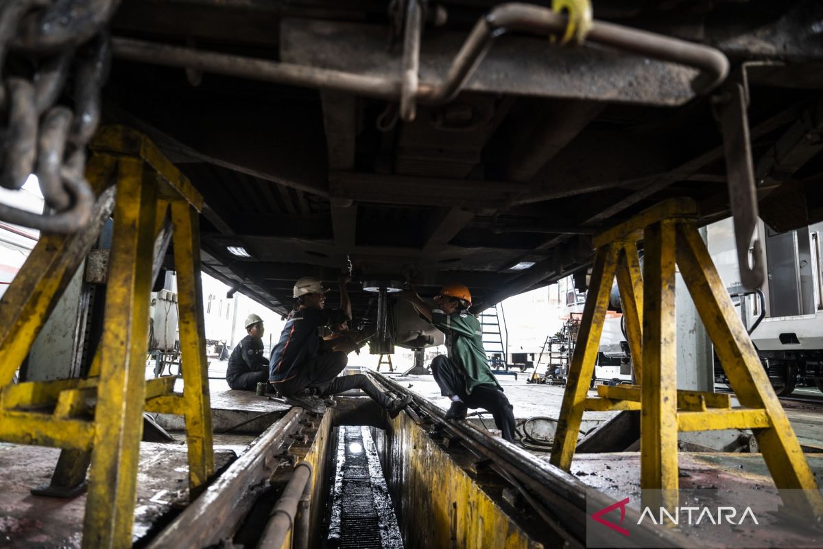 Daop Semarang siapkan dua KA Lebaran tambahan
