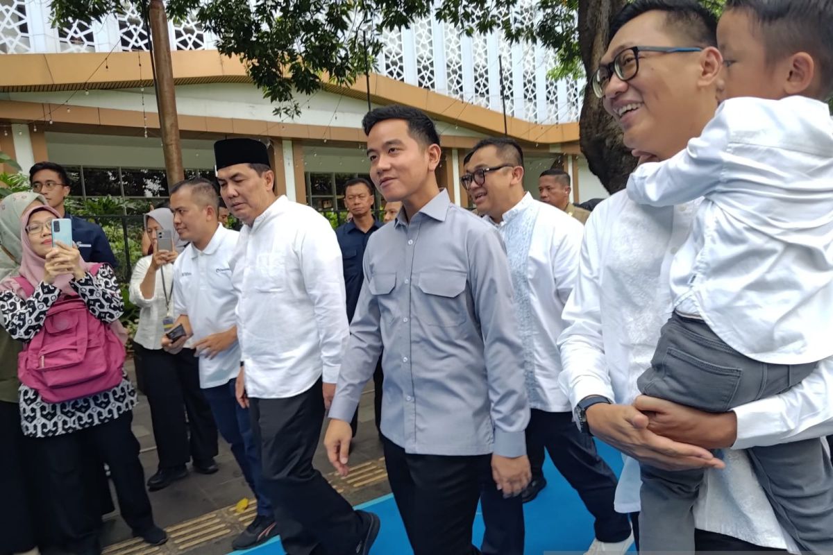 Gibran minta pemudik waspadai kondisi tubuh saat puncak arus mudik