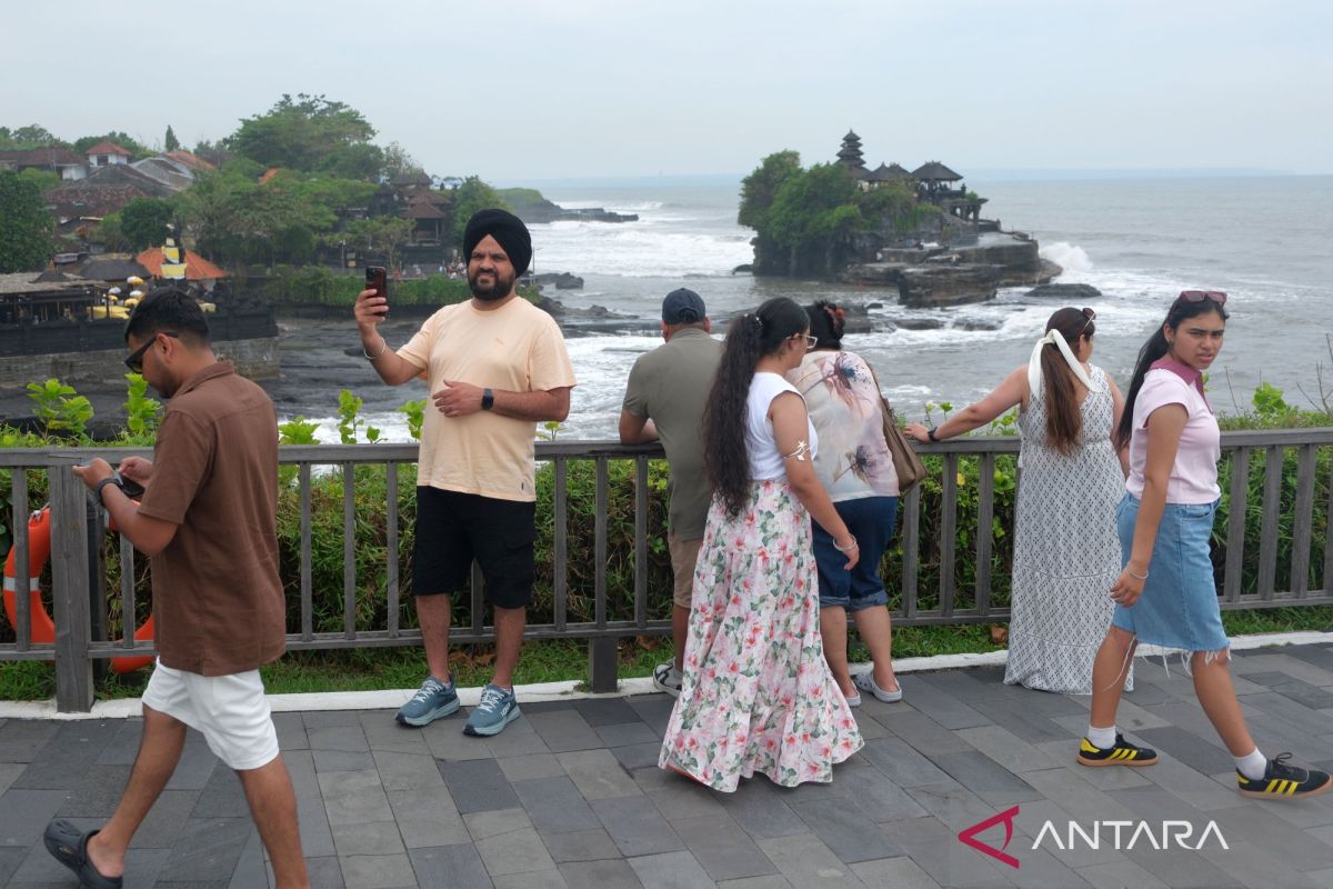 Gubernur Bali tata lima pembangunan pariwisata dongkrak daya saing