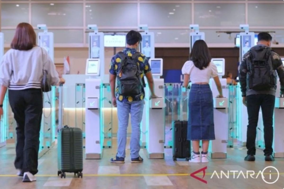 Imigrasi ingatkan pemudik internasional isi All Indonesia sejak H-3