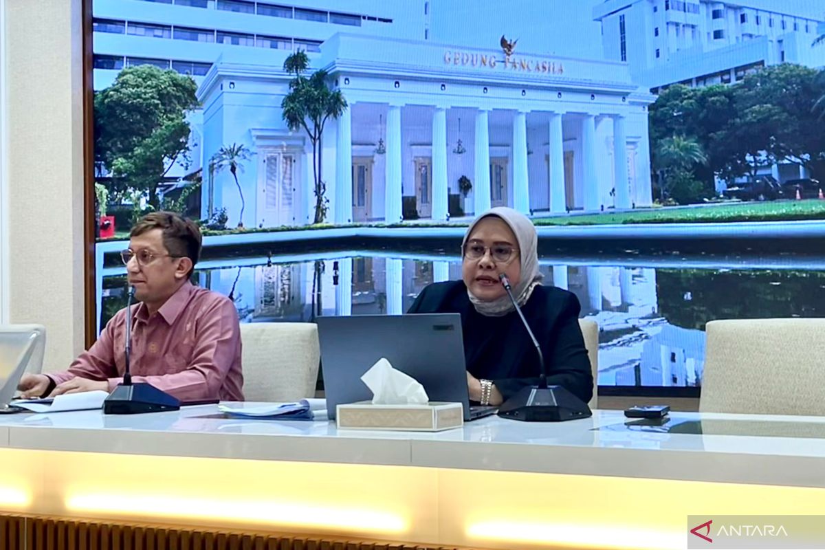 Kemlu pastikan WNI yang dipulangkan dari Iran tiba di RI hari ini