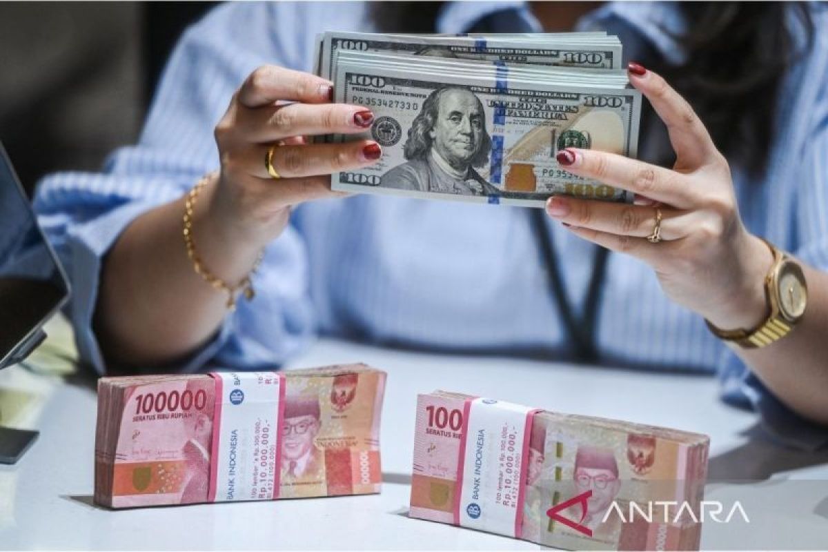 Rupiah pada Jumat diproyeksikan melemah tertekan sentimen geopolitik
