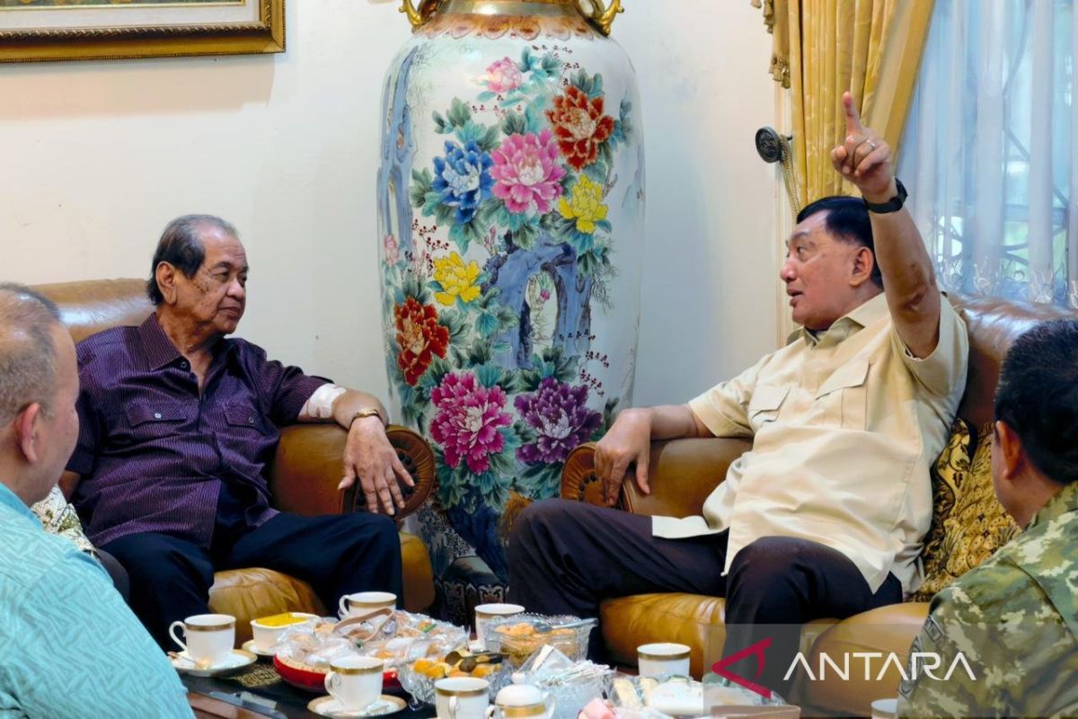 Menhan kunjungi mantan Panglima TNI Laksamana TNI (Purn) Widodo AS