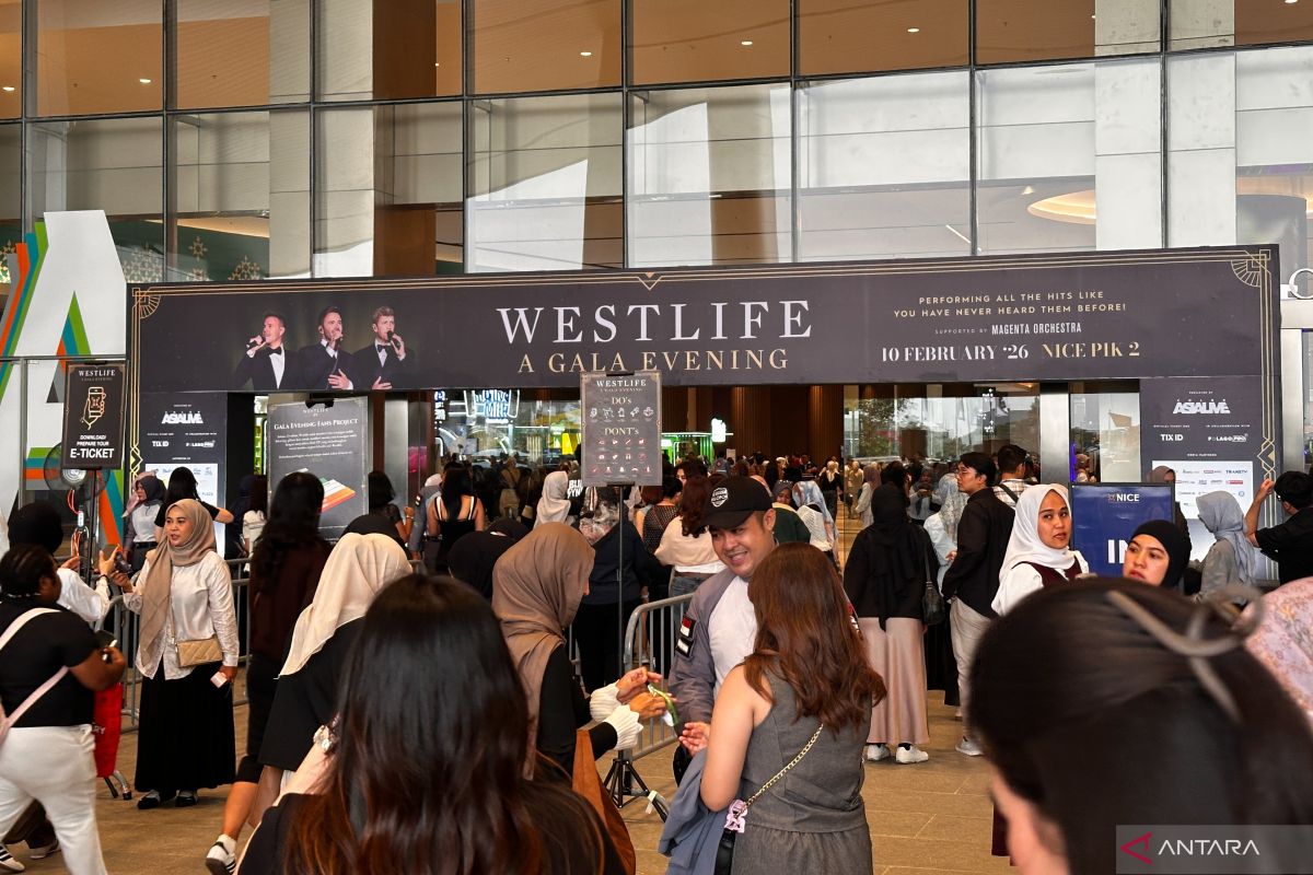 Padati area konser Westlife, penggemar tak sabar bernostalgia