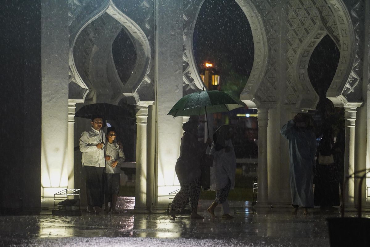 Tarawih perdana, ulama terkenal Aceh ajak awali Ramadhan dengan taubat