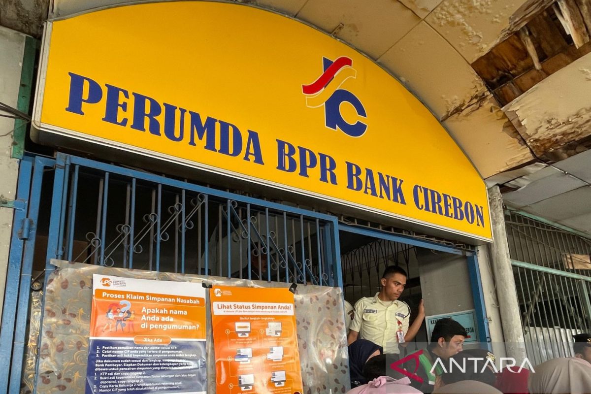 Wali Kota Cirebon pastikan hak nasabah Perumda BPR terlindungi