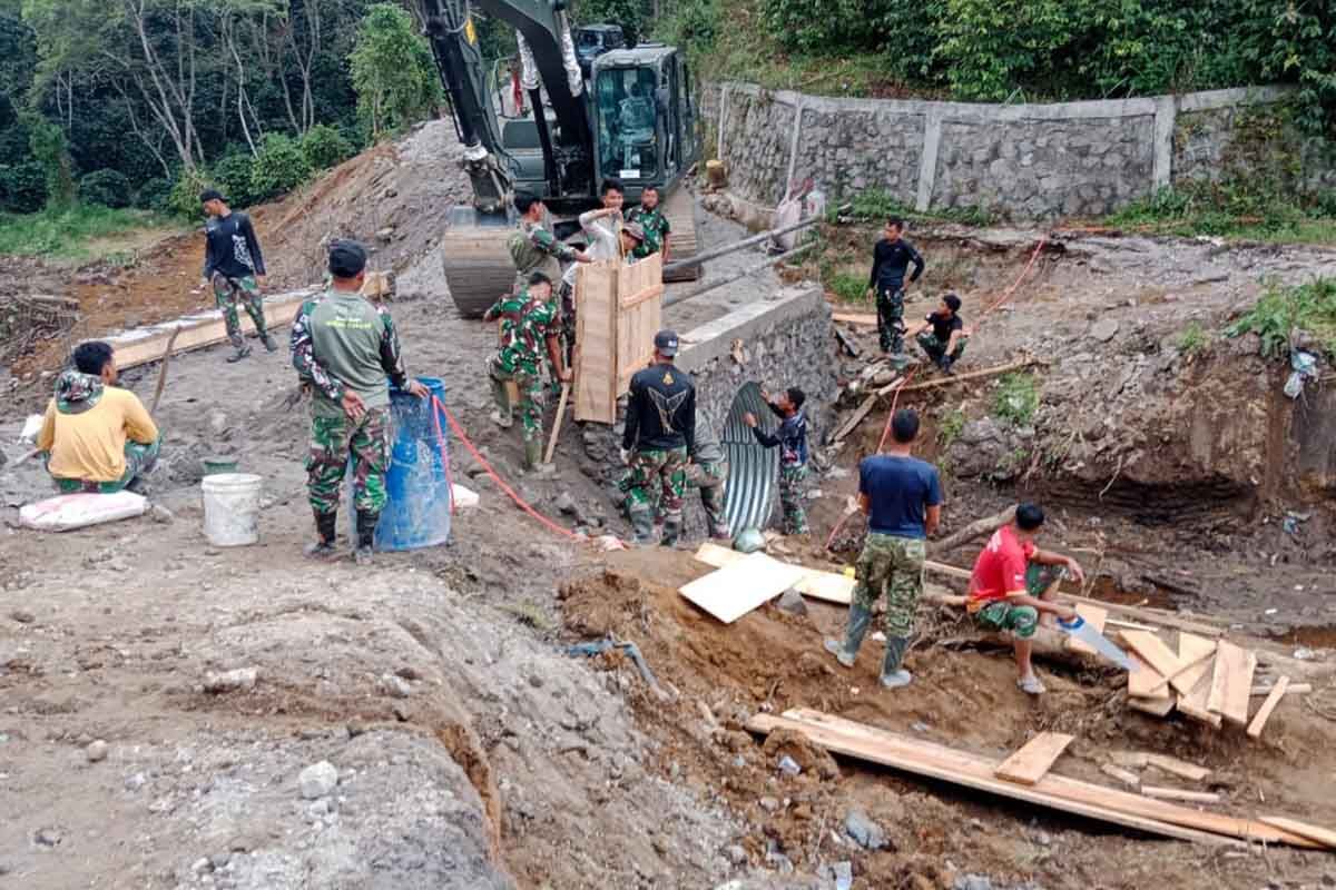 TNI kebut pembangunan gorong-gorong percepat pemulihan akses antardesa