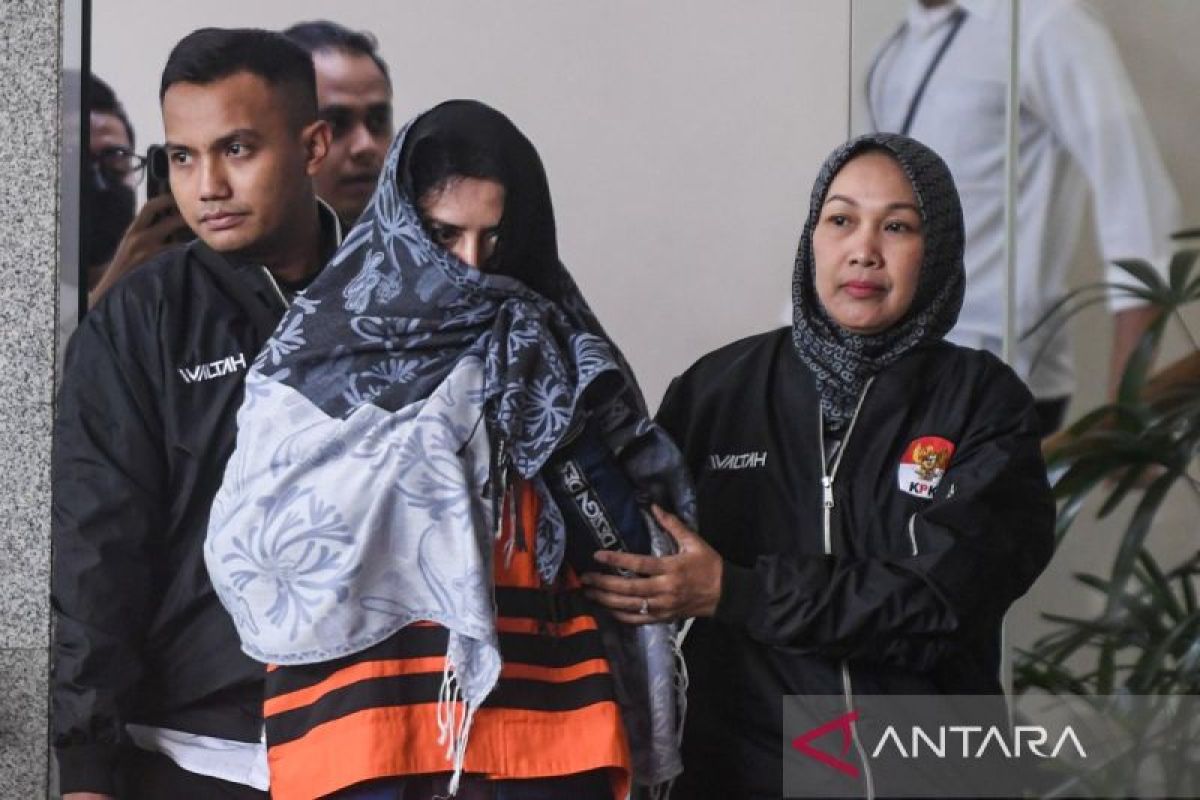 Kemarin, Bupati Pekalongan tersangka hingga polemik kuota hangus