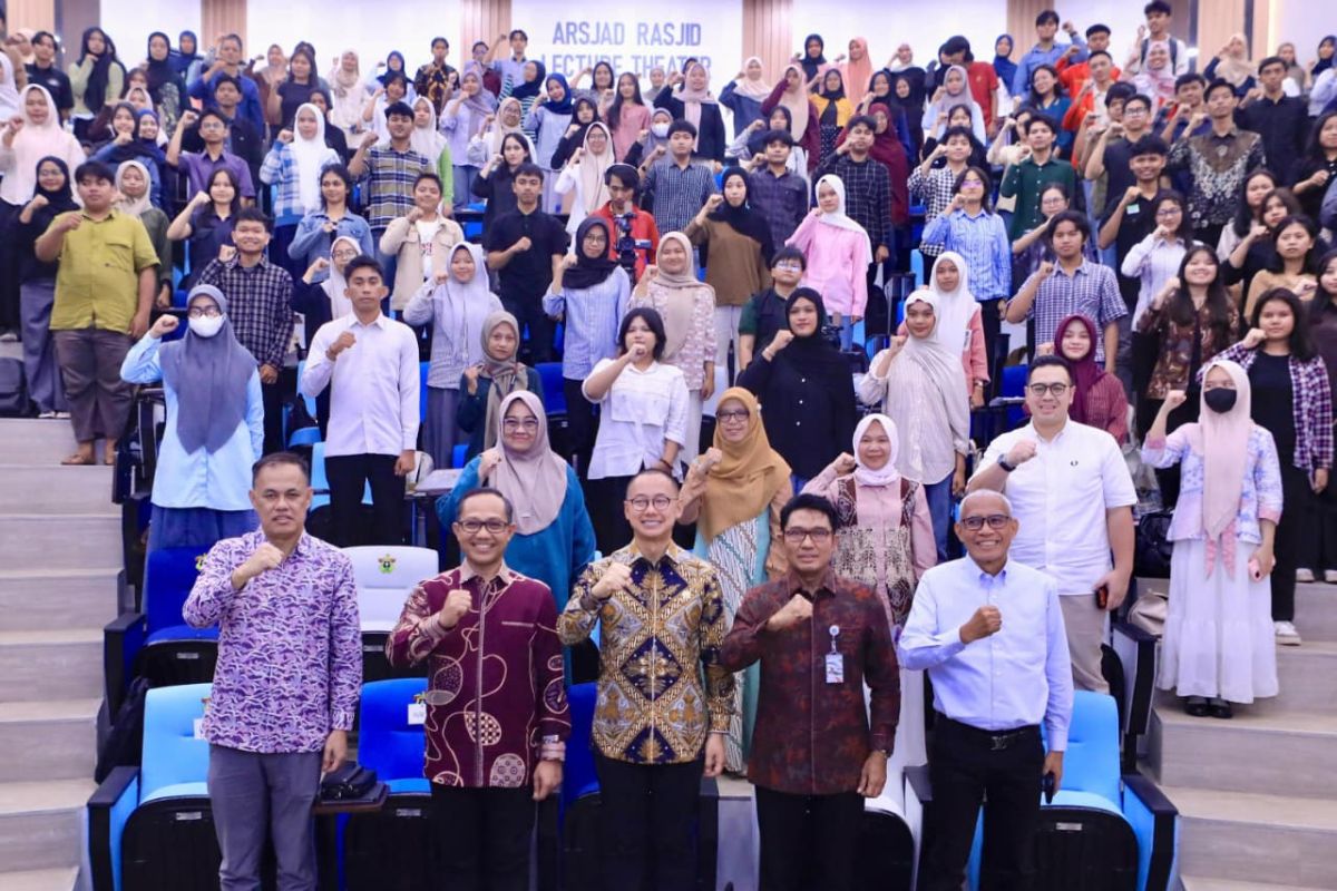 Pimpinan MPR sarankan pemerintah amankan pasokan migas nasional