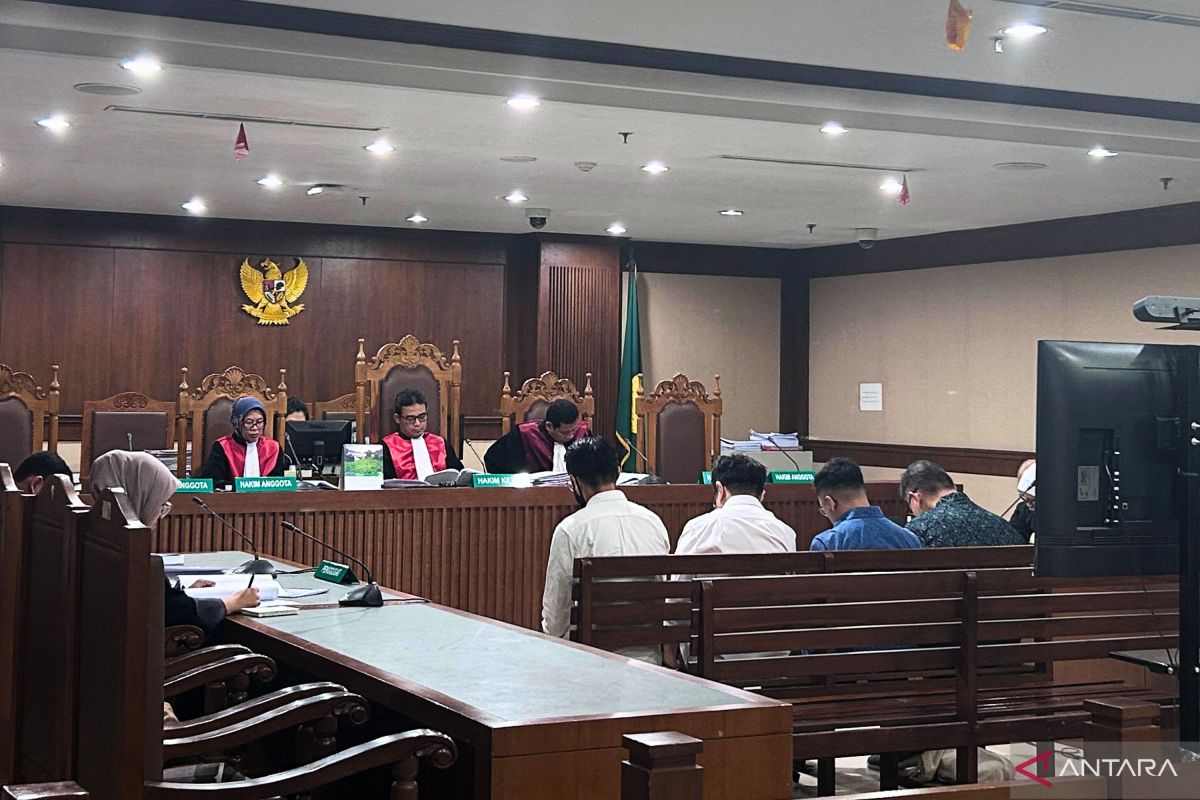 Dirut PT MDI didakwa rugikan negara Rp290,92 miliar di kasus TaniHub