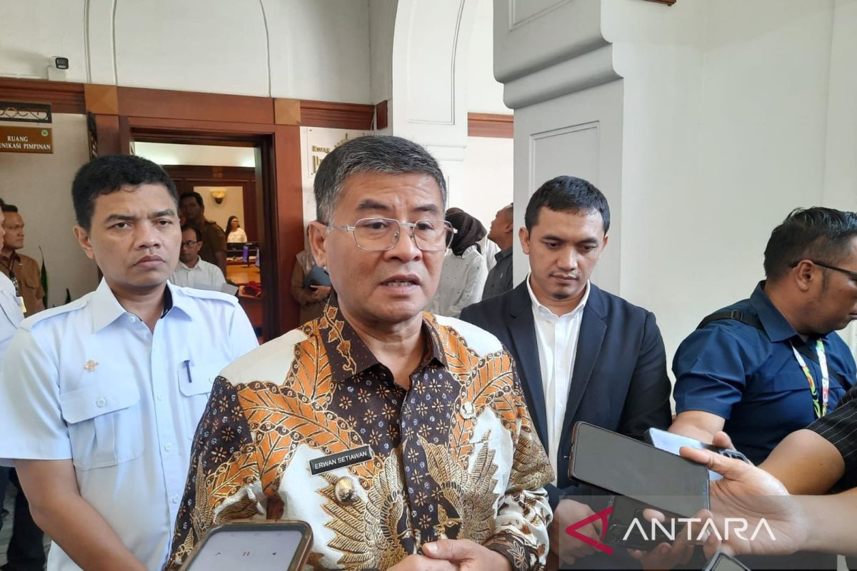 Wagub singgung kesadaran posisi sikapi ketimpangan survei dengan KDM