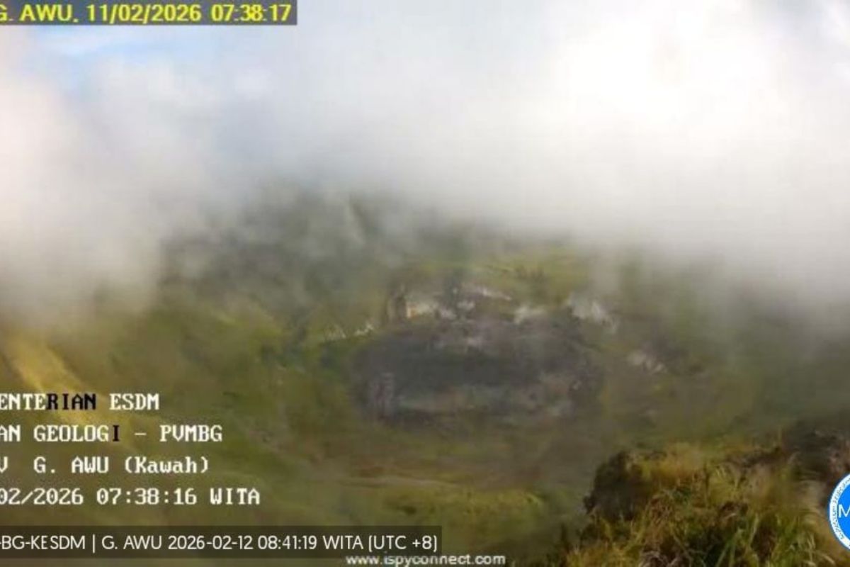 ESDM: Gempa vulkanik dangkal Gunung Awu meningkat 14 kejadian per hari