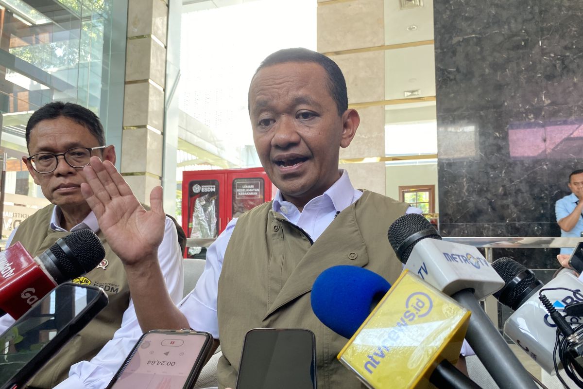 Bahlil: RI buka opsi impor minyak dari semua negara termasuk Rusia