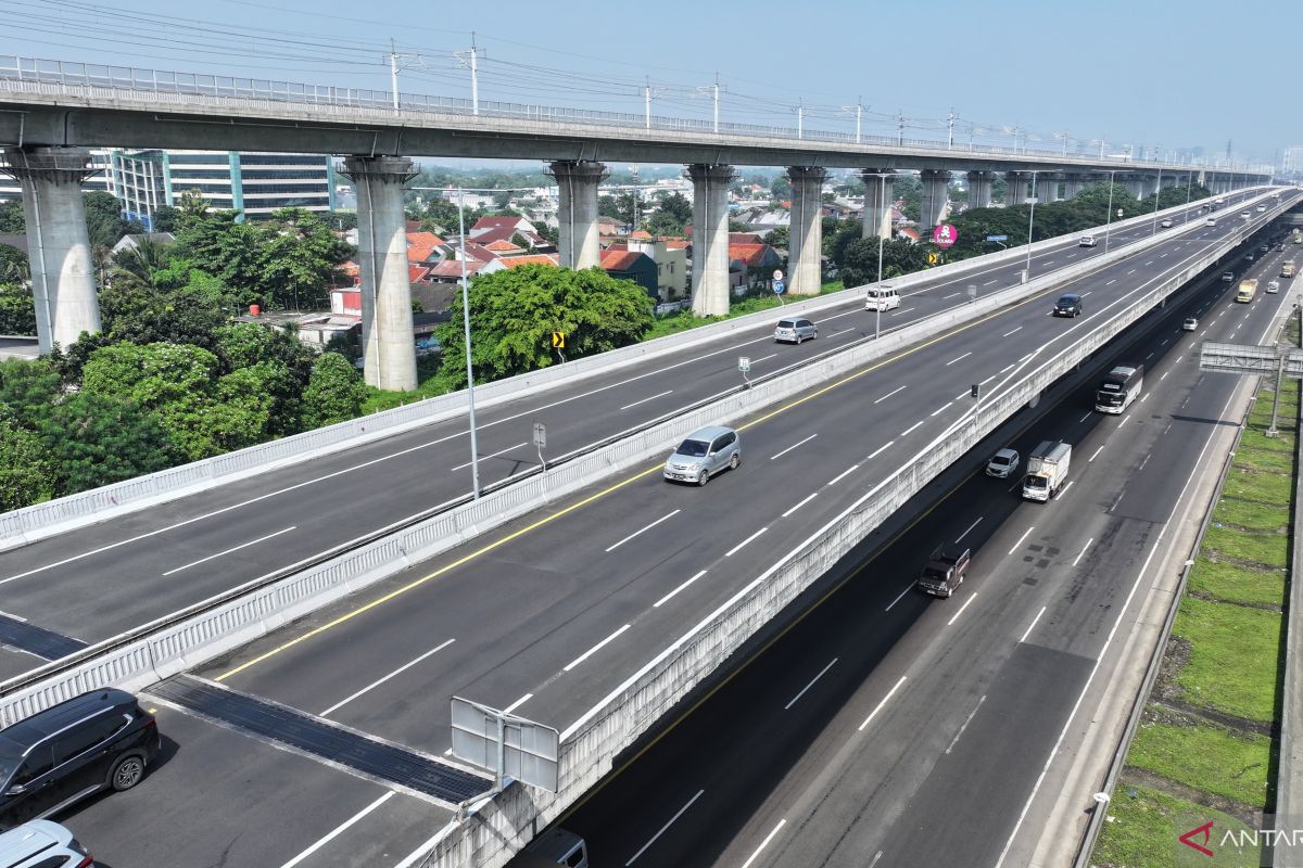 39.085 kendaraan tinggalkan Jakarta via MBZ H-8 Idul Fitri