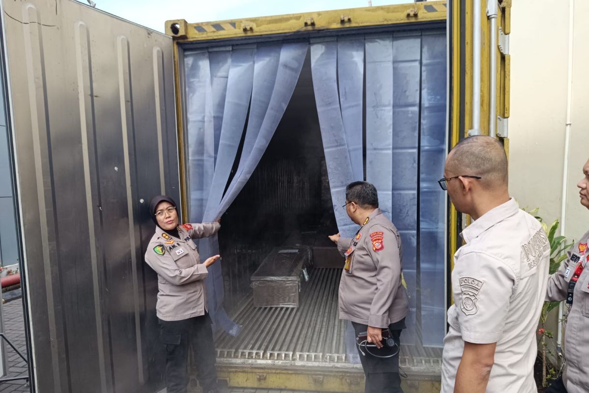 DVI Polda Jabar identifikasi 80 jenazah korban longsor Cisarua