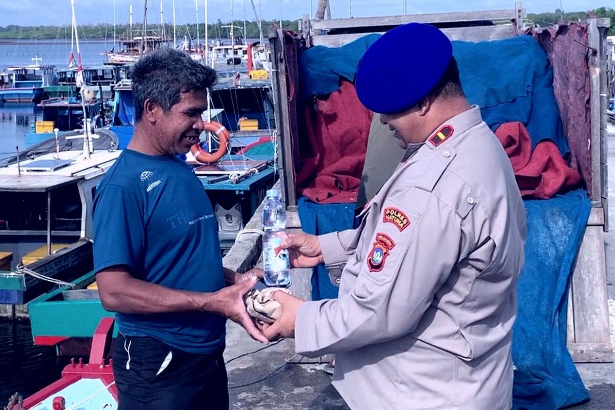 ‎Polairud Polres Natuna suluh nelayan soal keselamatan melaut