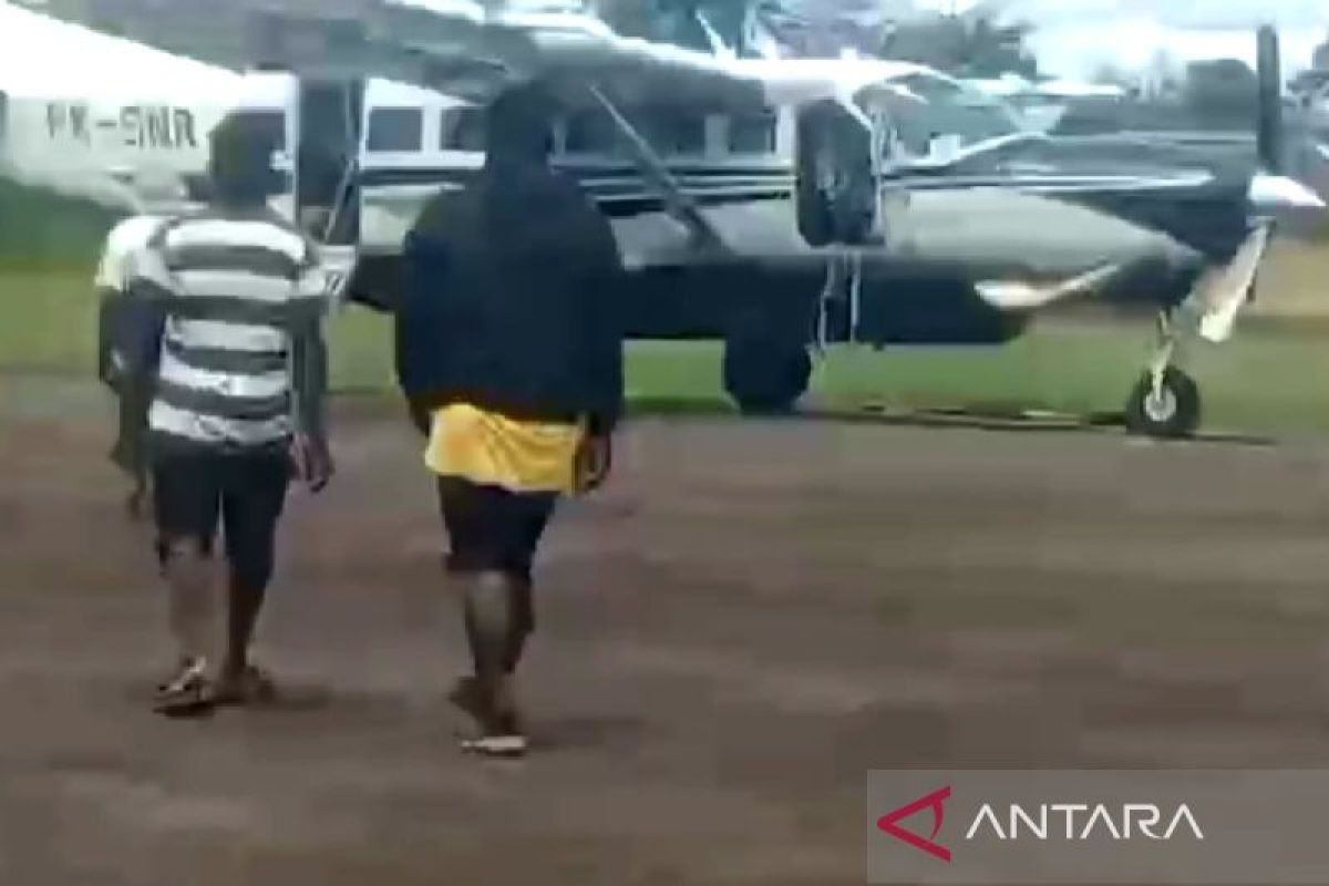 Hukum, jaringan narkoba Internasional hingga kasus pesawat Smart Air