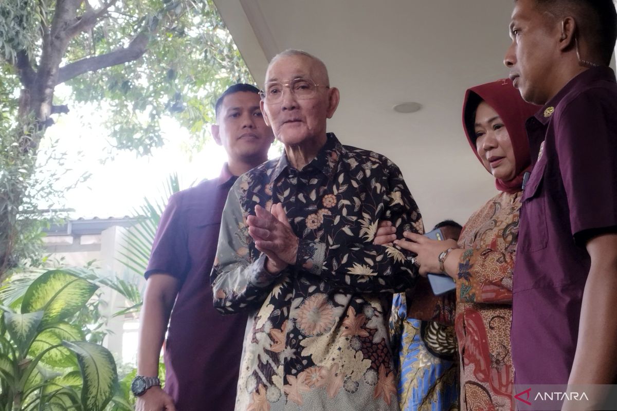 Cak Imin sampaikan duka atas wafatnya Wapres ke-6 RI Try Sutrisno