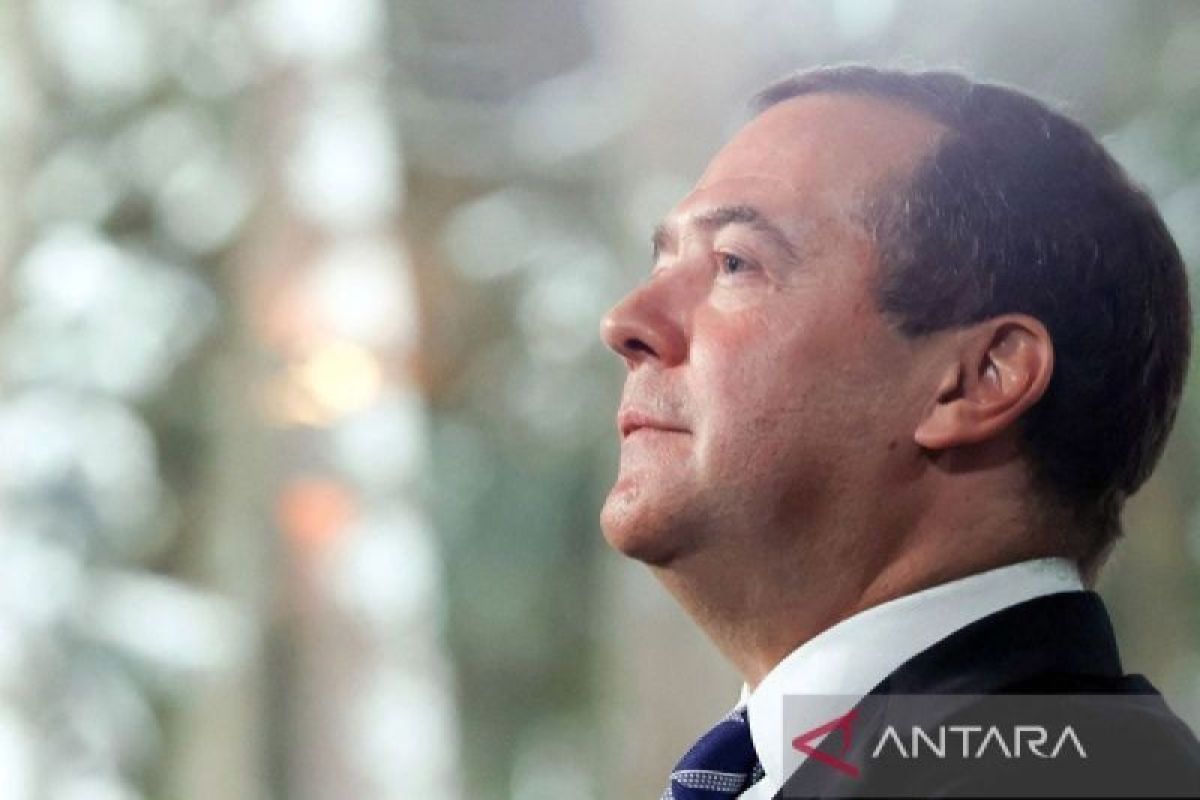 Medvedev ancam respons nuklir jika Barat beri Ukraina senjata nuklir
