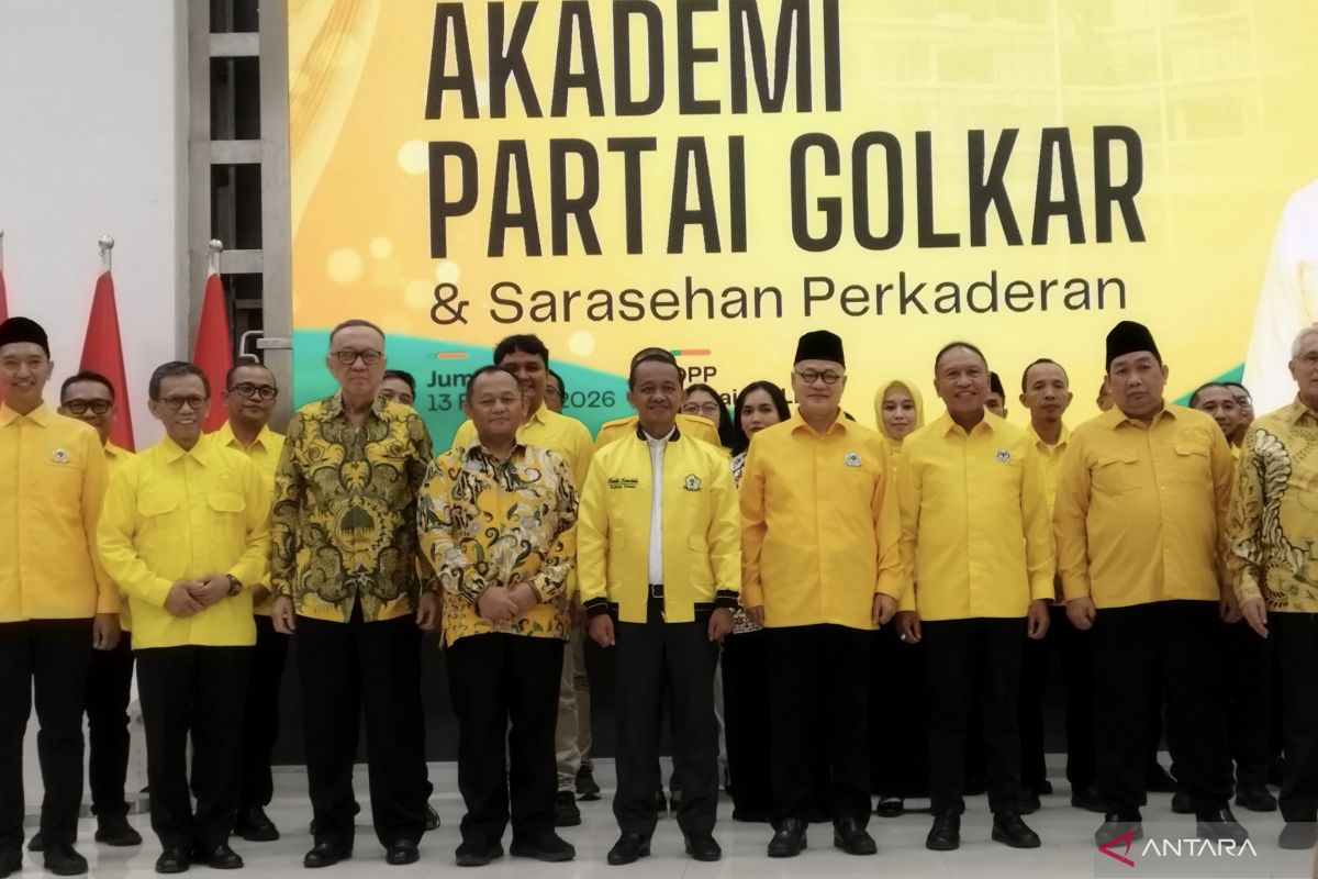 Politik kemarin, Bahlil bakal "nyaleg" hingga hibah kapal dari Italia