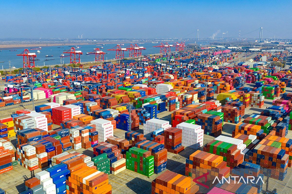 China larang ekspor barang dwiguna ke 20 entitas pertahanan Jepang