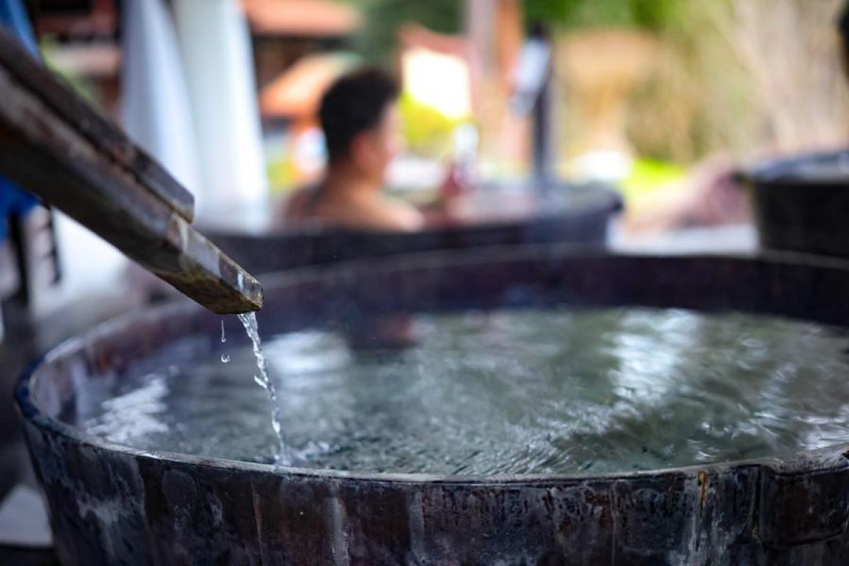 Pemandian air panas dorong revitalisasi pedesaan di Shiqian, China