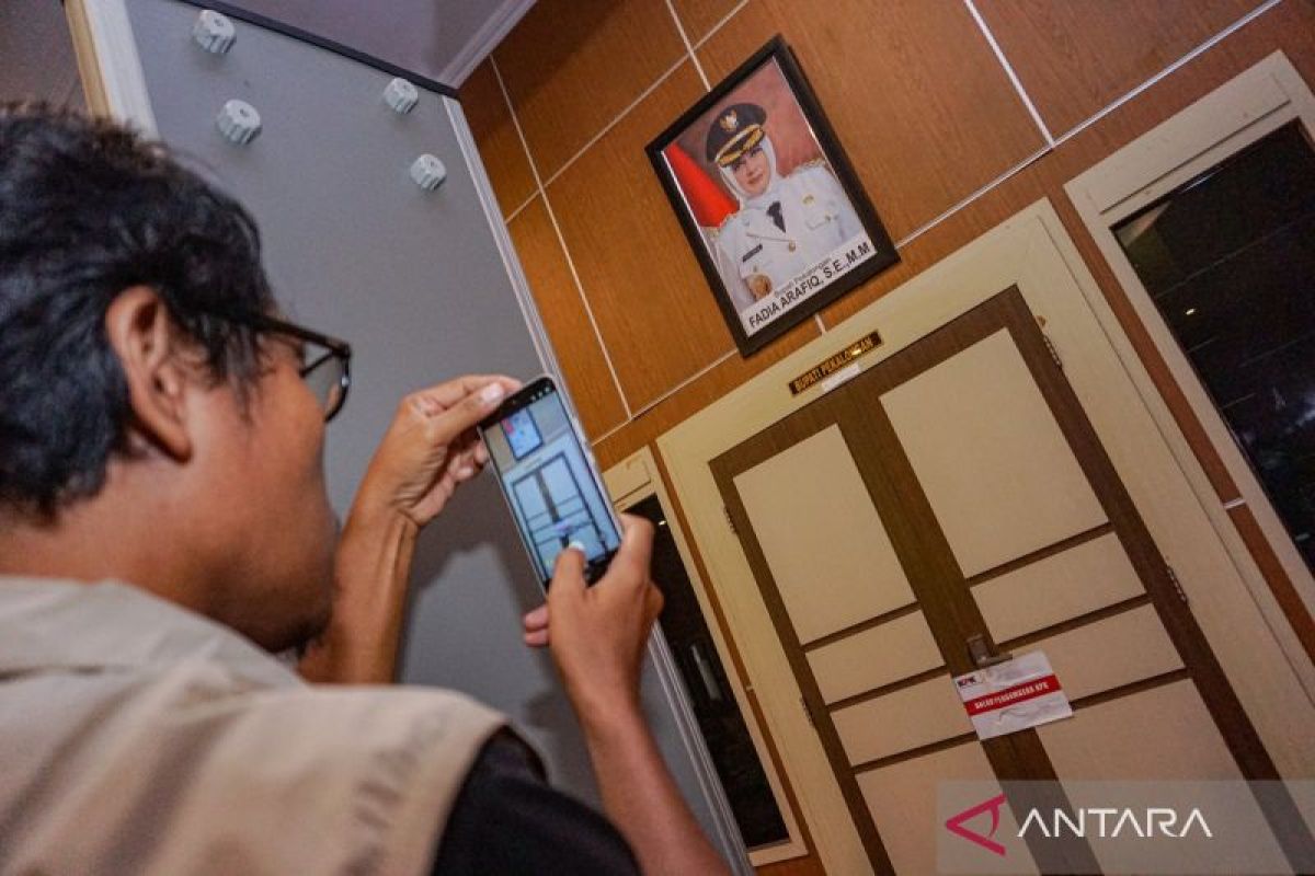 KPK ungkap Bupati Pekalongan Fadia Arafiq ditangkap di Semarang