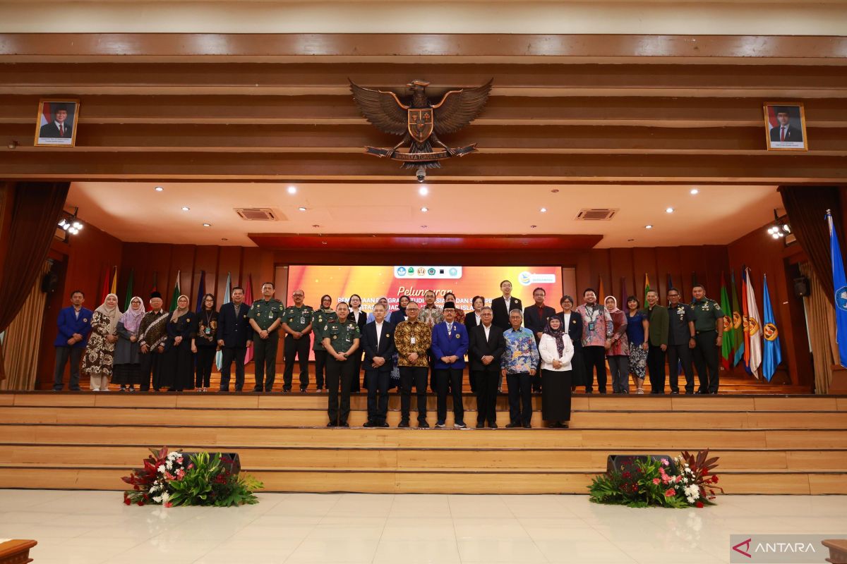 Akselerasi pemenuhan dokter, Kemdiktisaintek resmikan PPDS baru Jabar