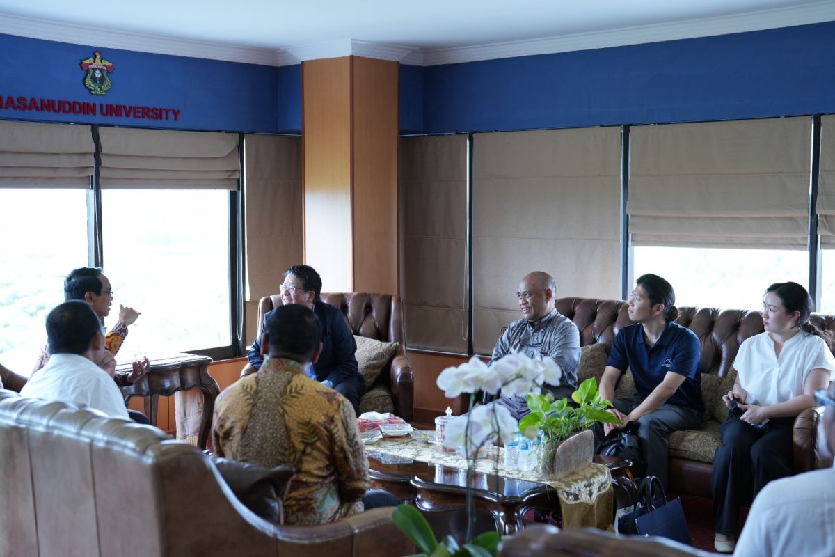 Unhas dan Hiroshima University perkuat riset mangrove