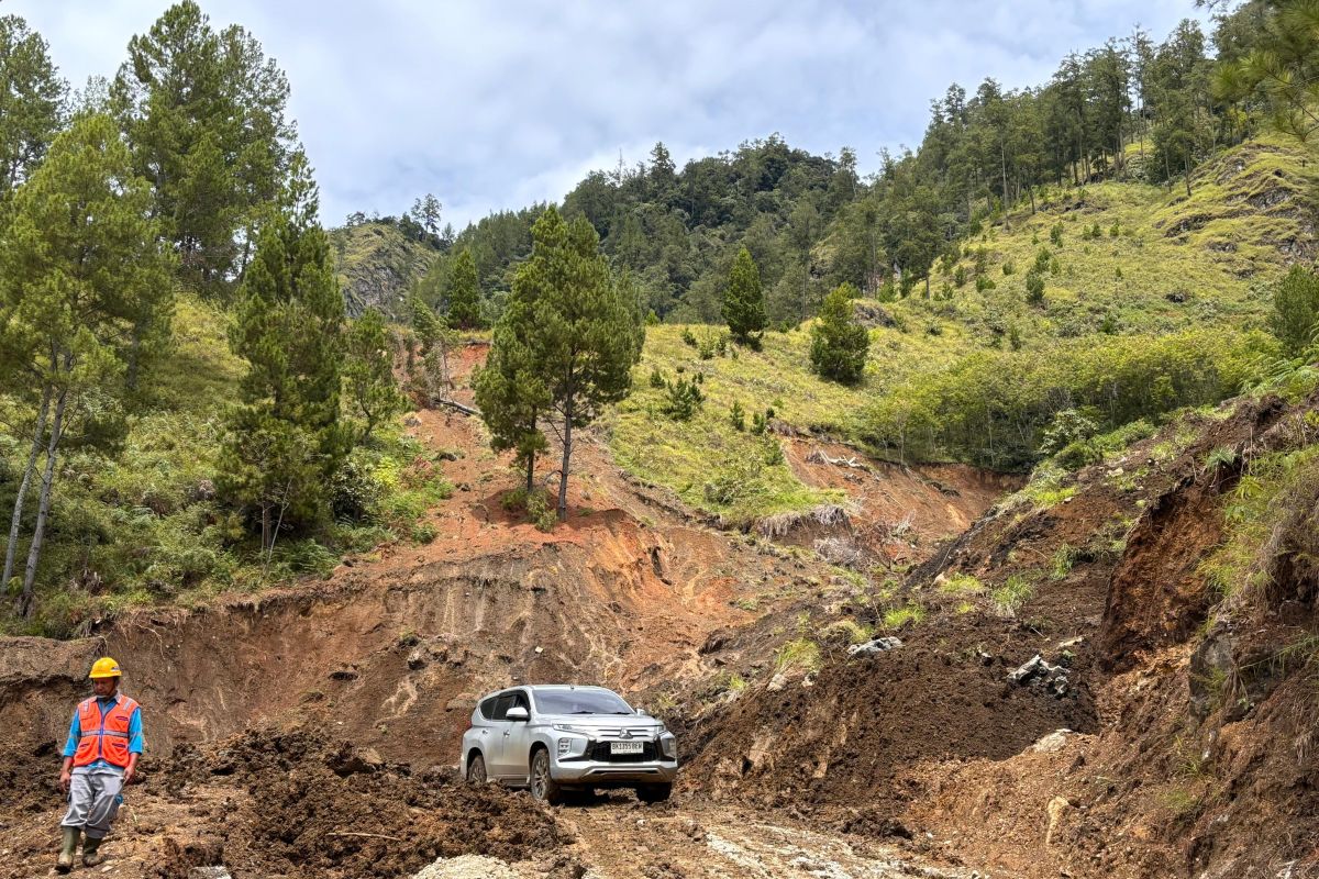 Warga harap jalan di Aceh Tengah kembali bisa diakses normal