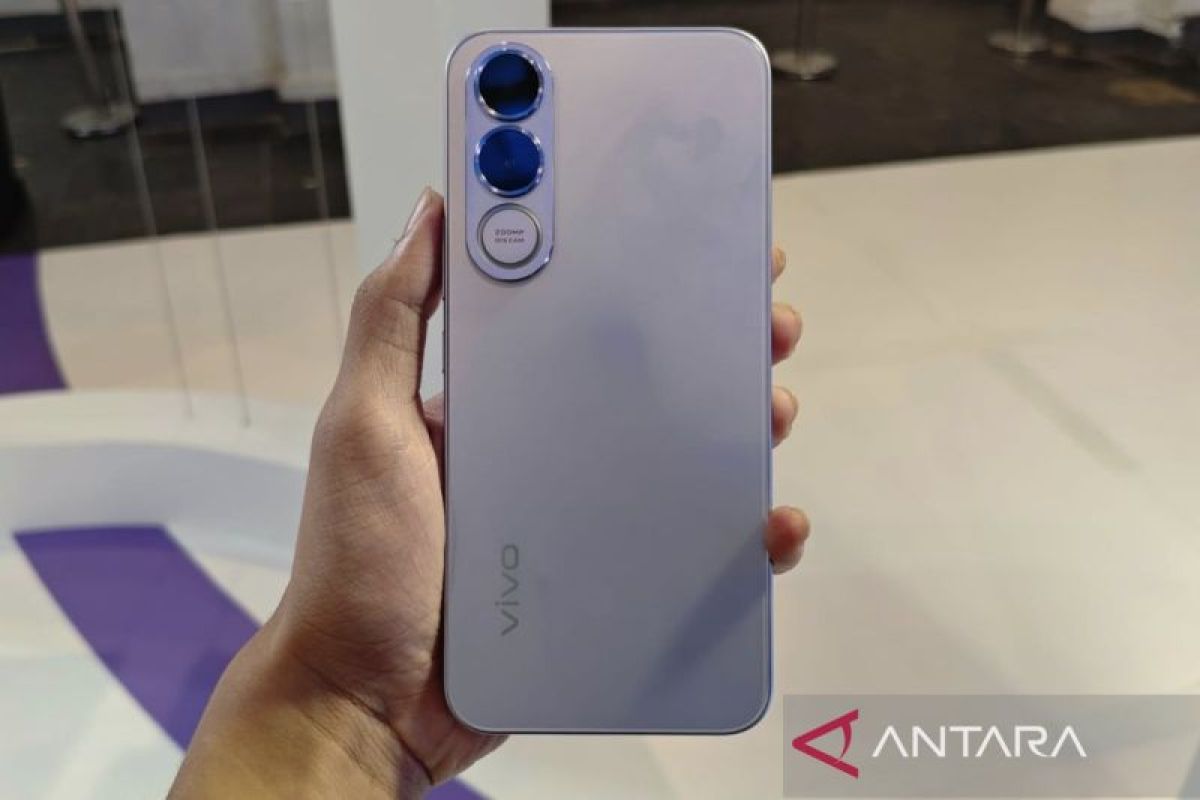 Vivo V70 FE debut di Indonesia dengan kamera 200MP dan baterai 7000mAh
